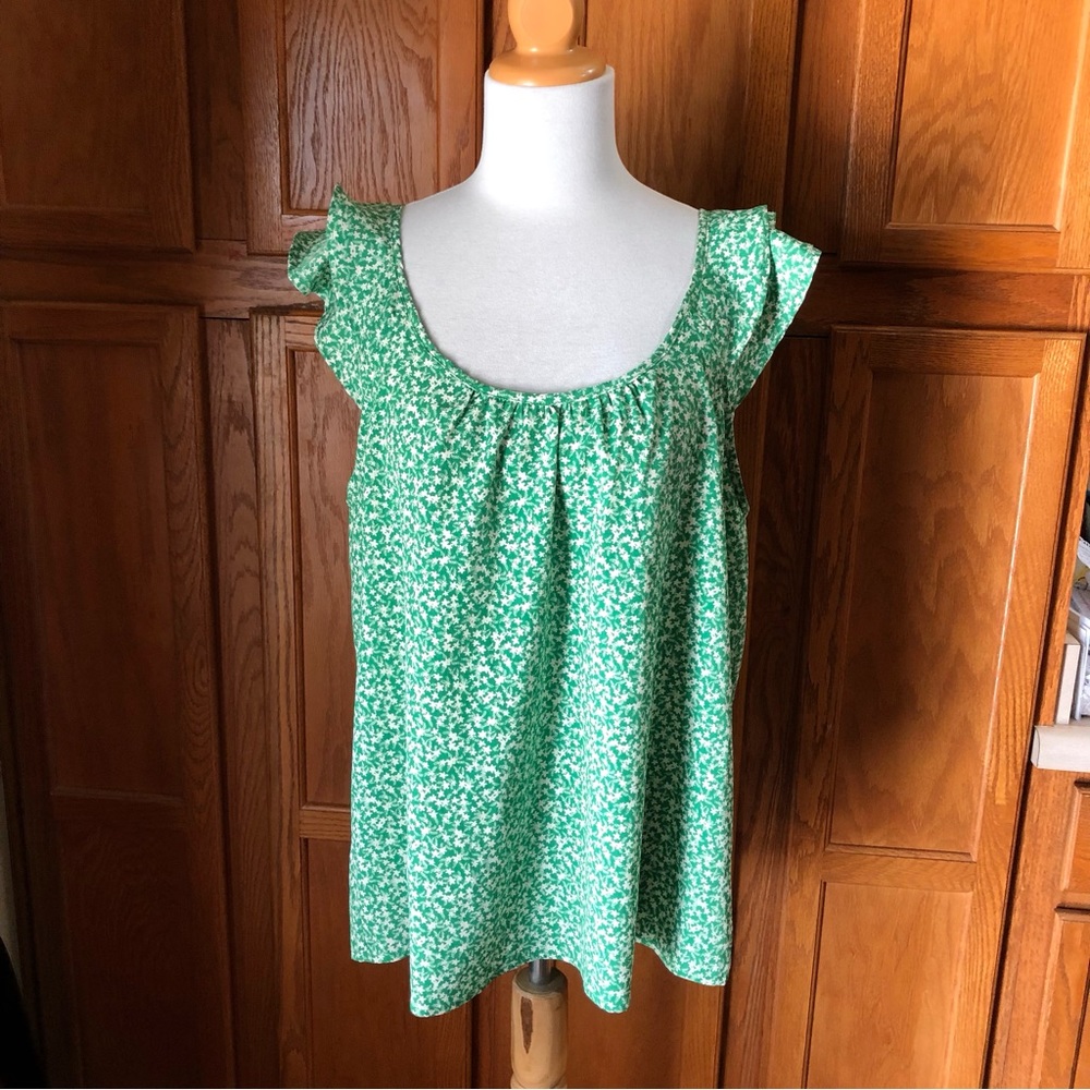 NWOT Papermoon Green Floral Ruffle Sleeveless Top - XL